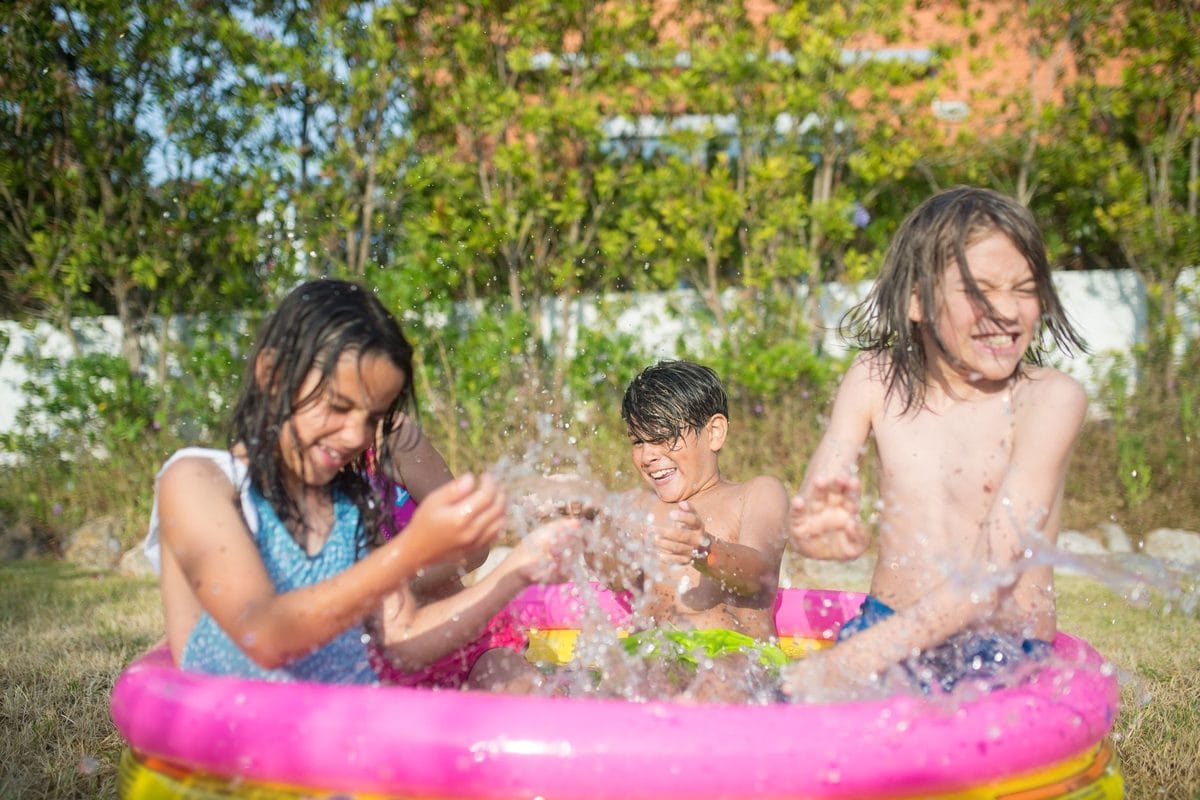 Piscina de Quintal em Agosto: Como Manter a Água Limpa Sem Desperdiçar Litros